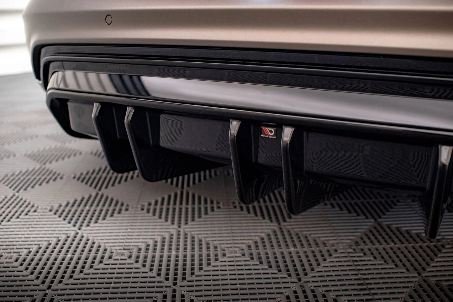Audi E-Tron GT - Heck Ansatz Maxton Design 