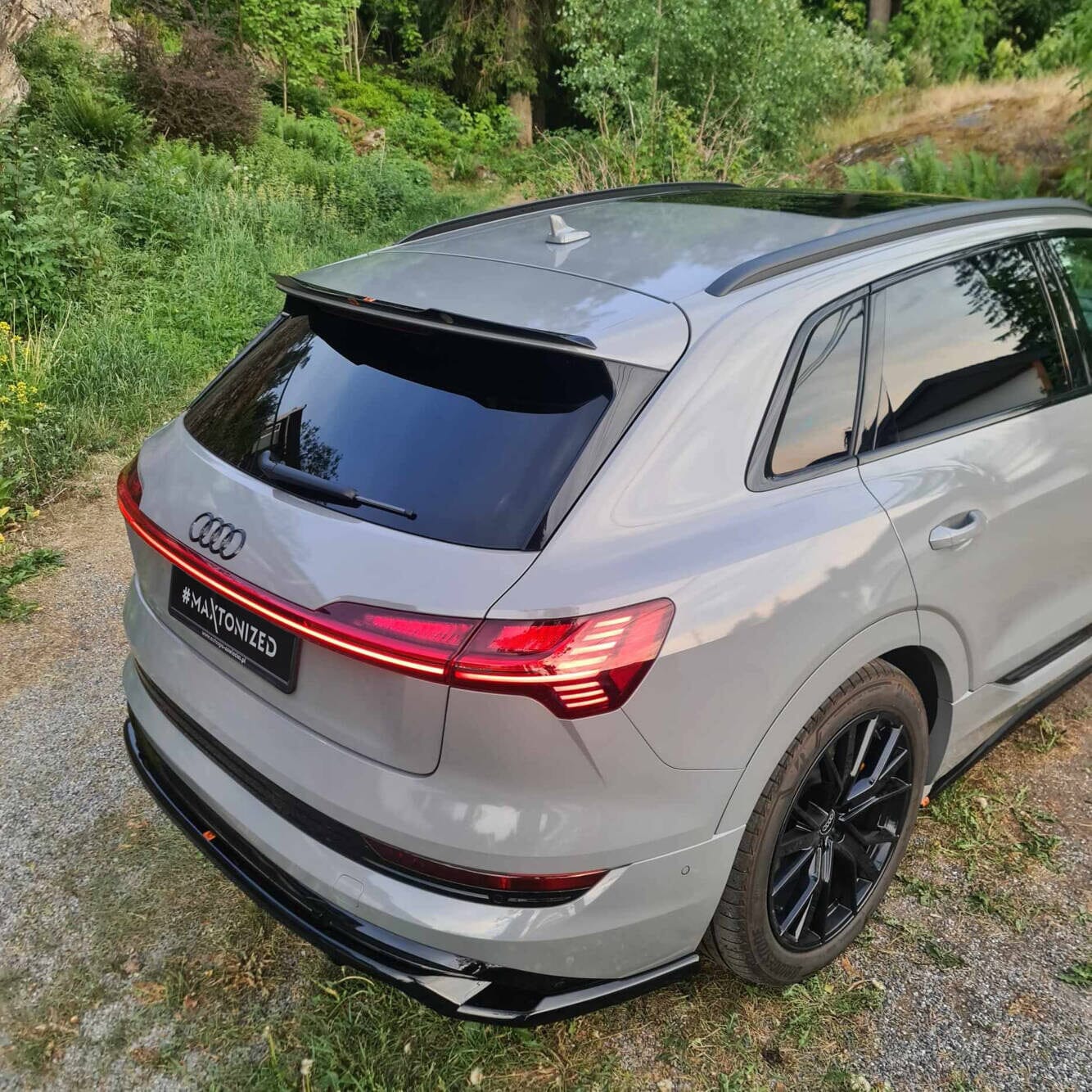 Audi E-Tron S-Line - Heck Ansatz Maxton Design 