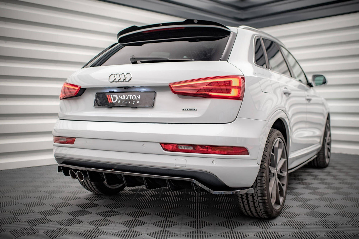 Audi Q3 8U Facelift - Heck Ansatz Maxton Design 