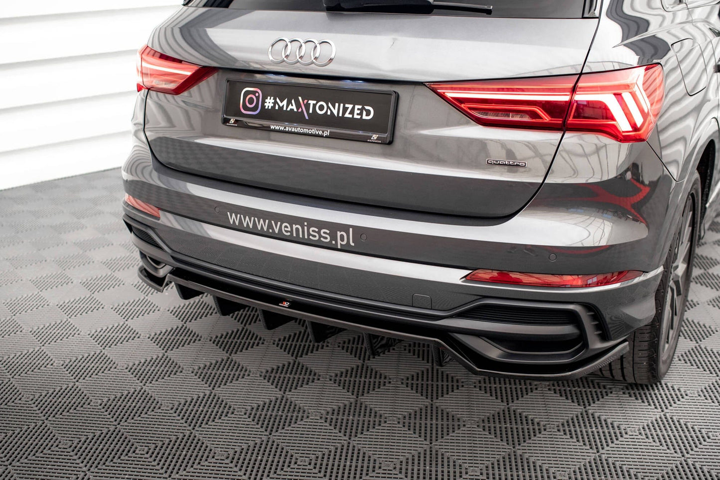 Audi Q3 F3 S-Line SUV - Heck Ansatz Maxton Design 