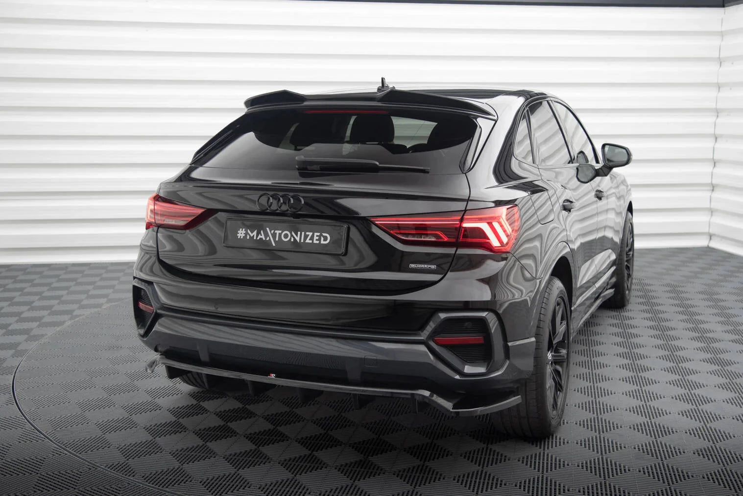 Audi Q3 F3 Sportback - Heck Ansatz Maxton Design 