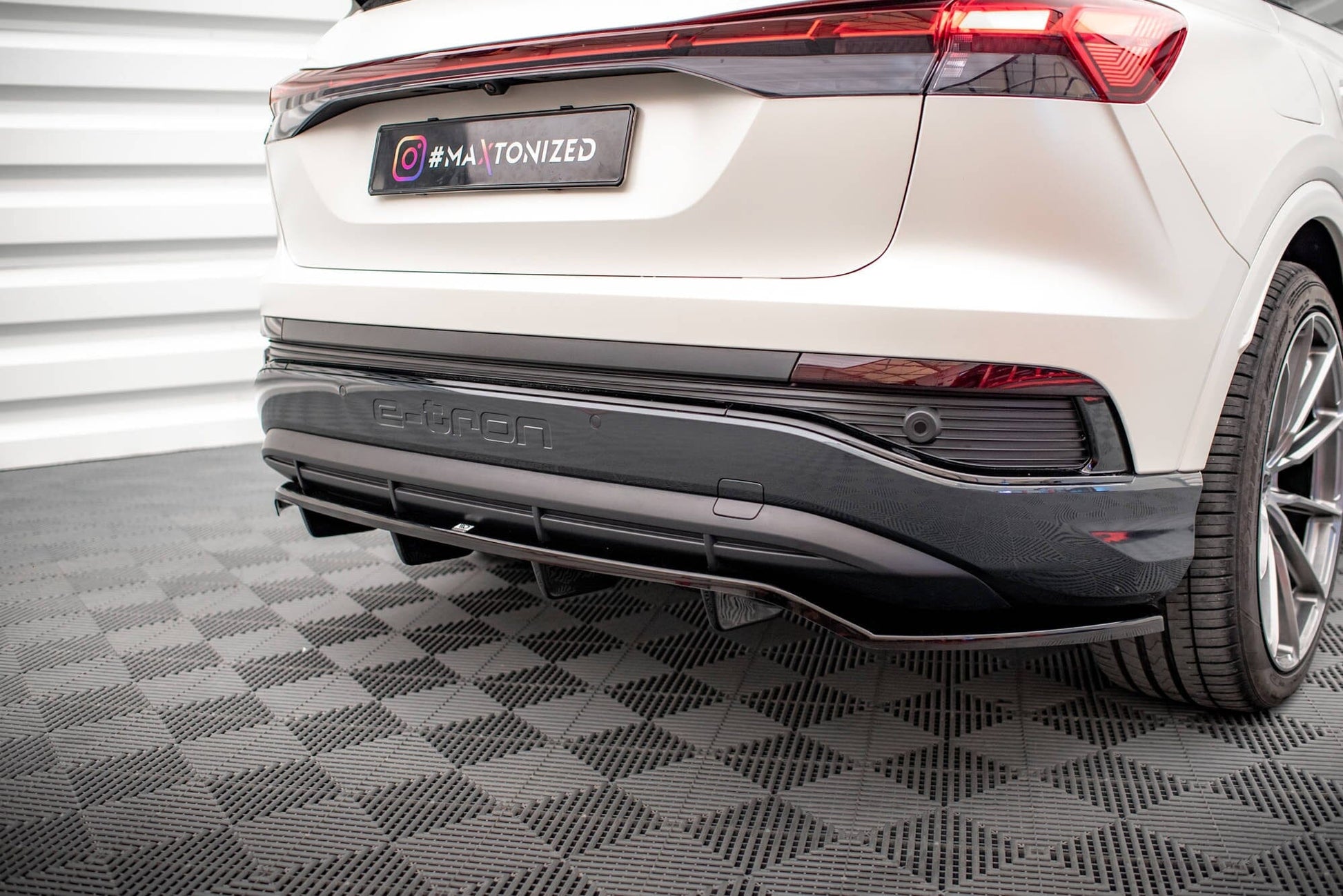 Audi Q4 e-tron Mk1 - Heck Ansatz Maxton Design 