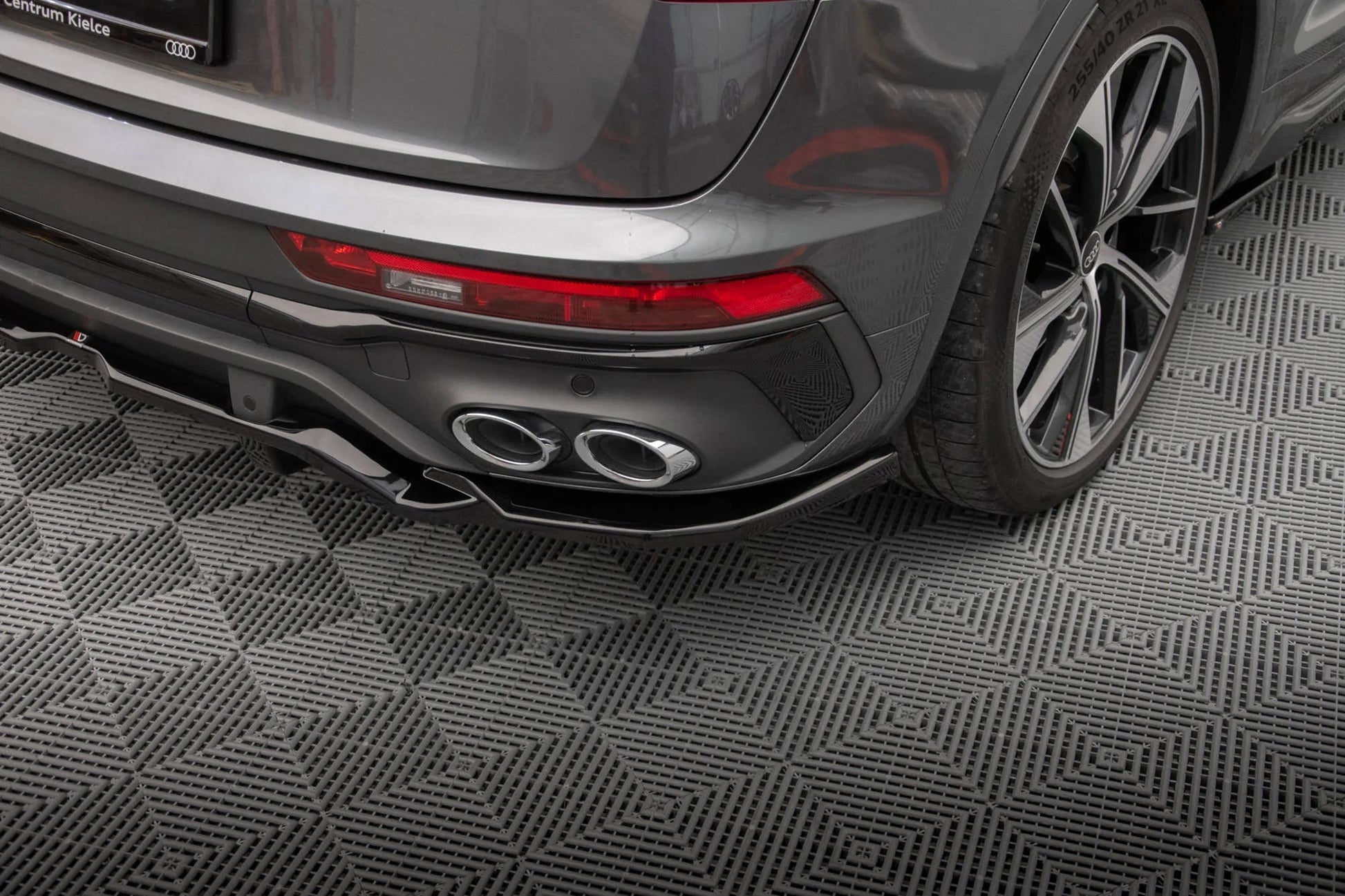 Audi Q5 FY S-Line - Heck Ansatz Maxton Design 