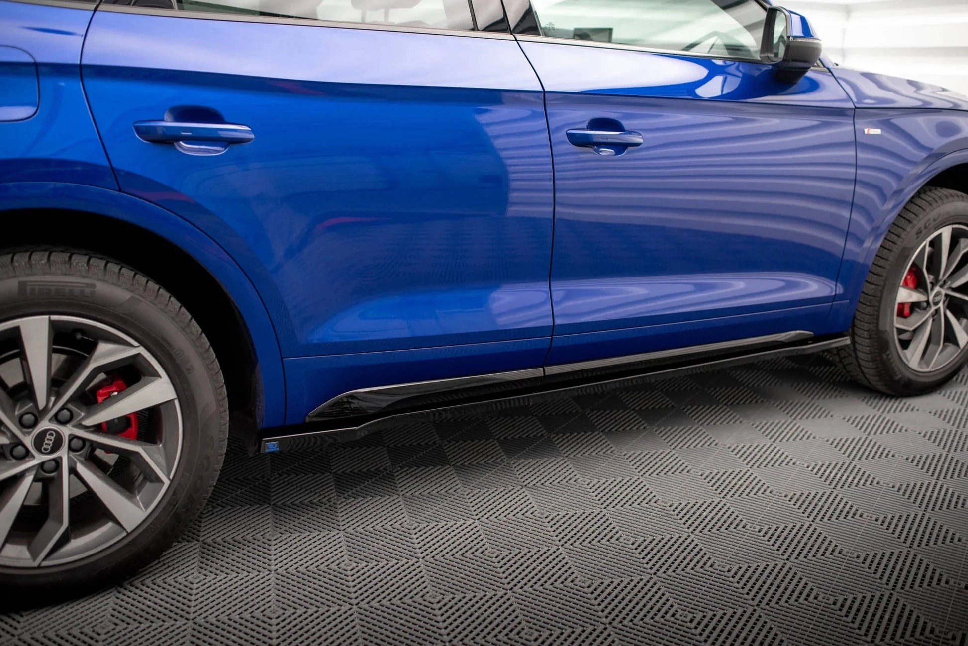 Audi Q5 FY S-Line - Seitenschweller Maxton Design 