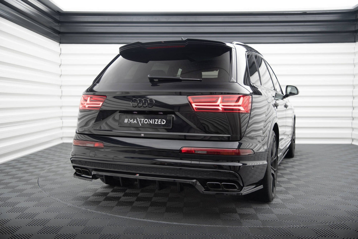 Audi Q7 4M S-Line - Heck Ansatz Maxton Design 