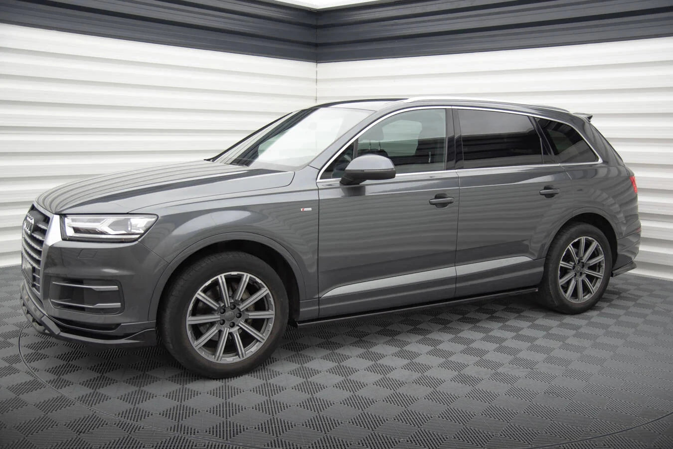 Audi Q7 4M - Seitenschweller Maxton Design 