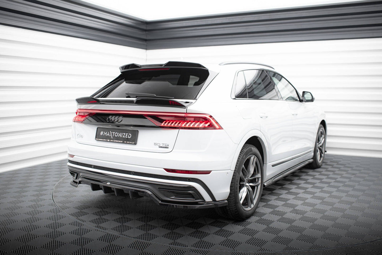 Audi Q8 4M S-Line - Heck Ansatz Maxton Design 