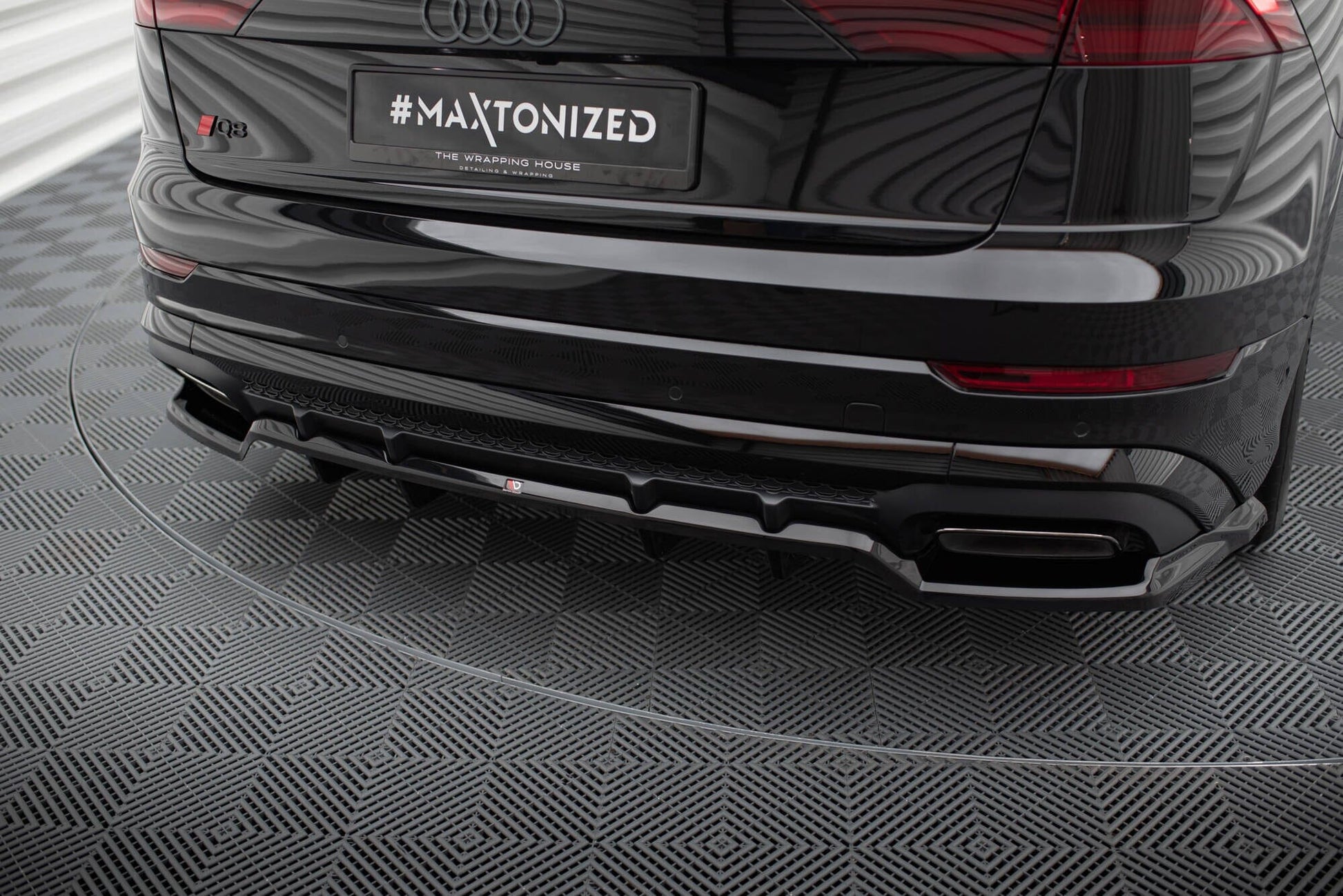 Audi Q8 4M S-Line - Heck Ansatz V.1 Maxton Design 