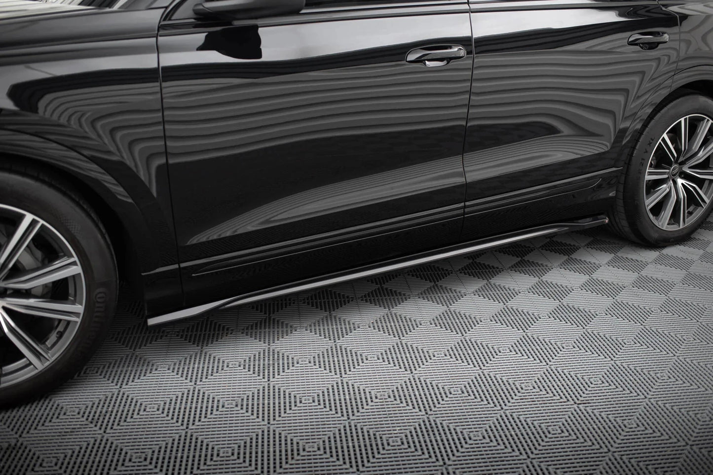 Audi Q8 4M S-Line - Seitenschweller V.2 Maxton Design 