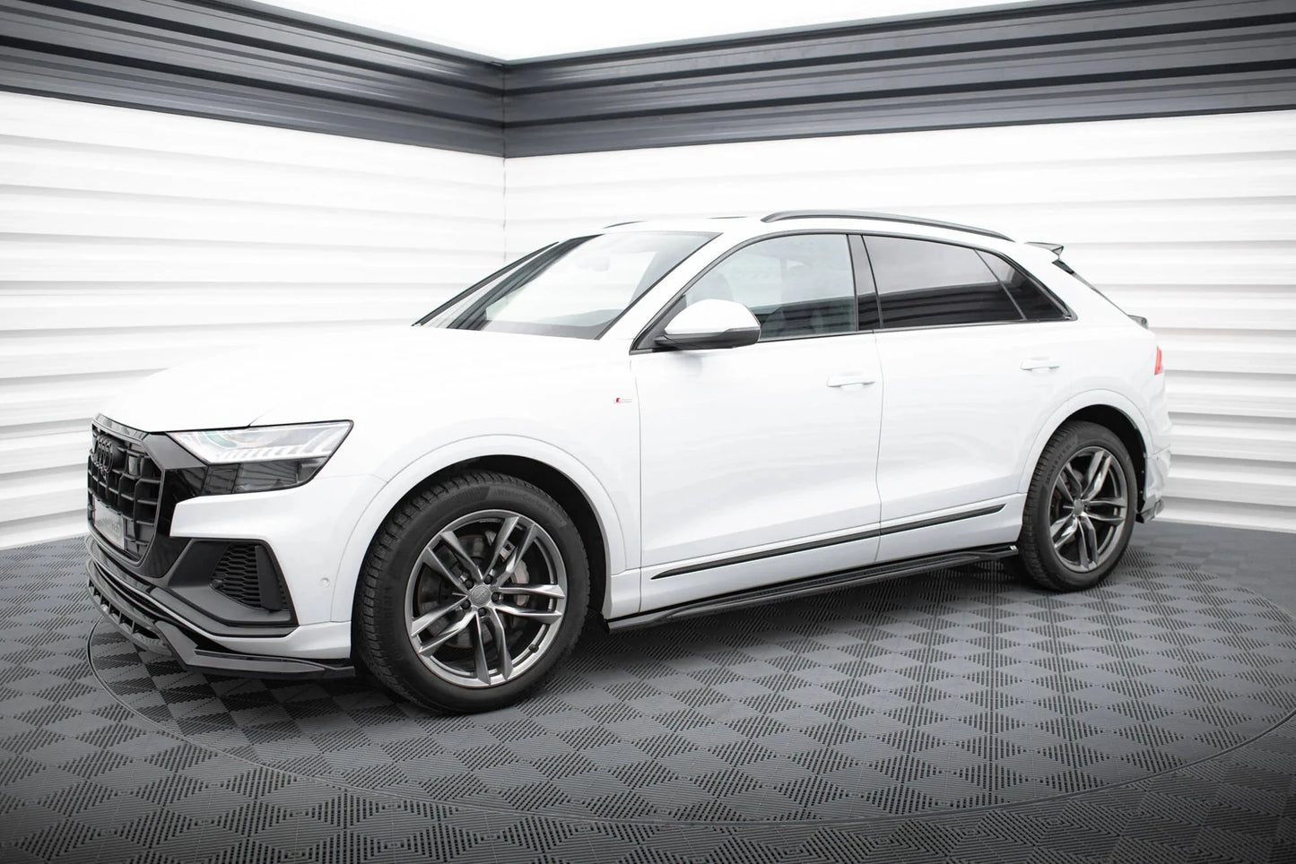 Audi Q8 4M S-Line - Seitenschweller V.2 Maxton Design 