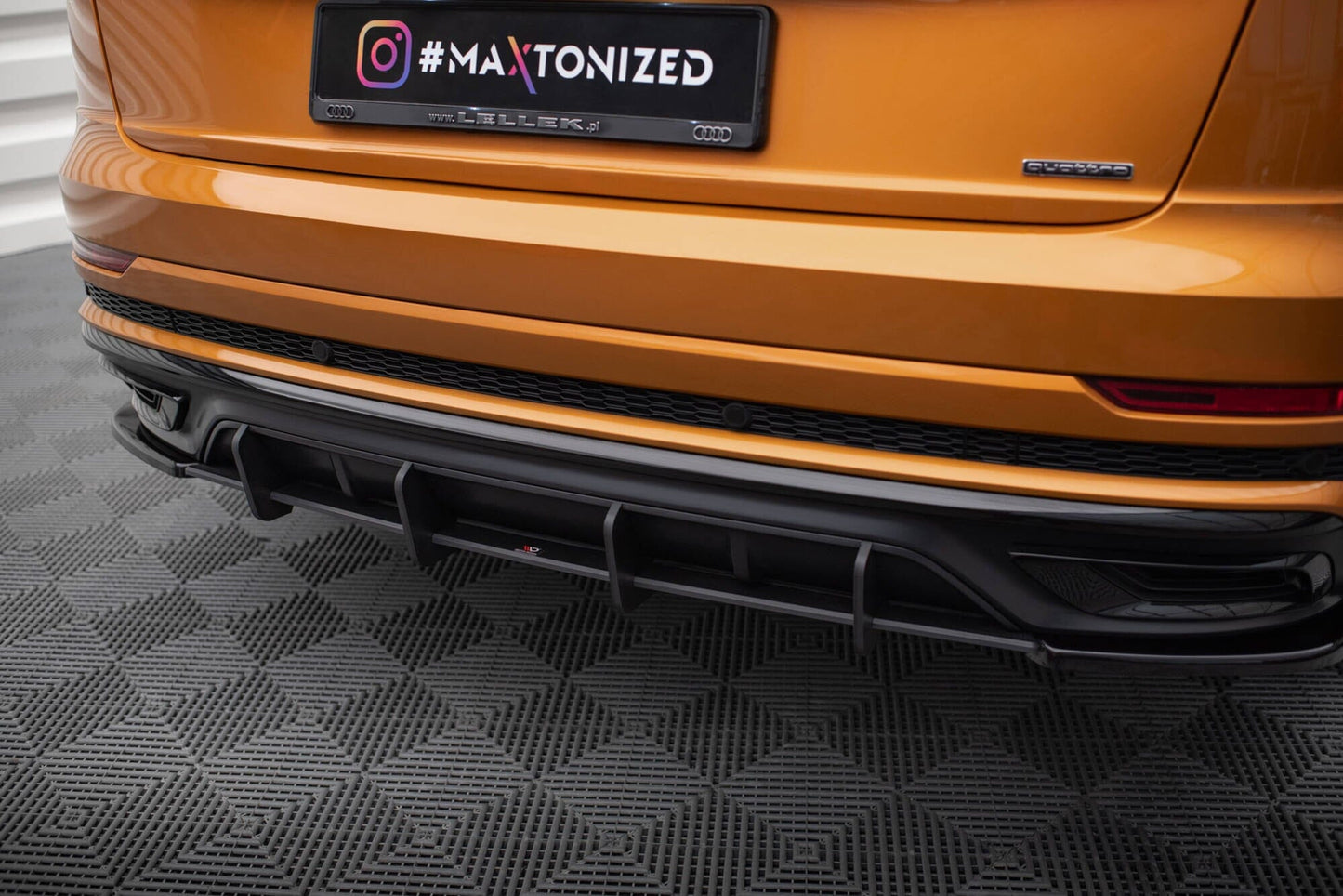 Audi Q8 M4 S-Line - Street Pro Heckschürze Maxton Design 