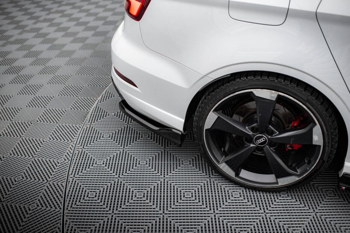 Audi RS3 8V Facelift Limousine Heck Flaps V.3 Maxton Design 