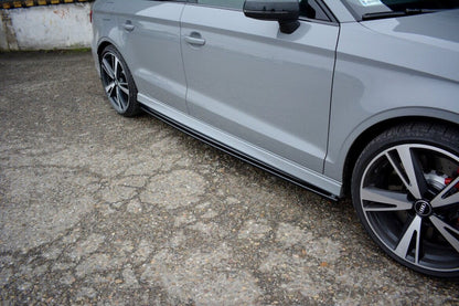 Audi RS3 8V Facelift Limousine Seitenschweller Maxton Design 