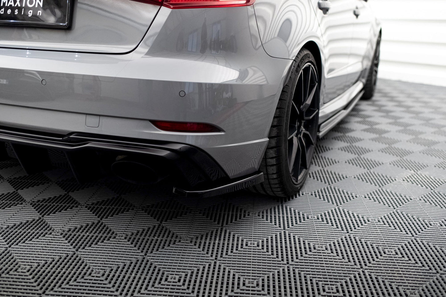 Audi RS3 8V Facelift Sportback Heck Diffusor O__O Maxton Design 