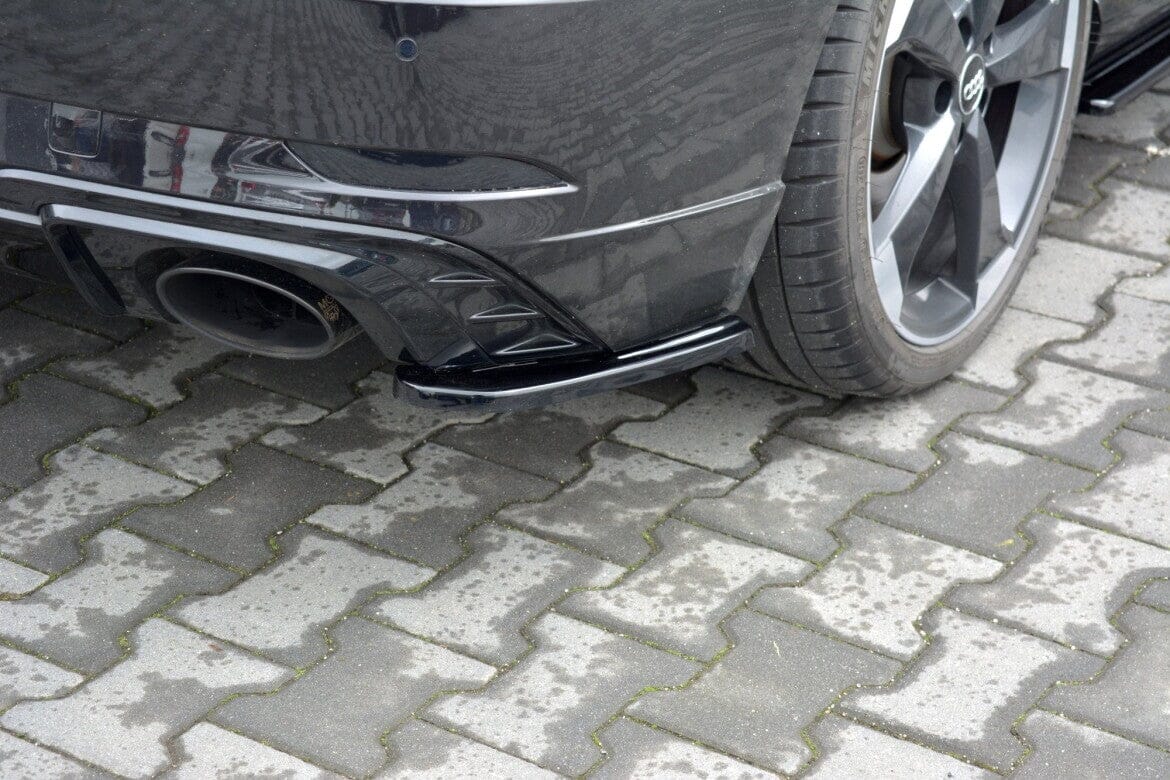 Audi RS3 8V Facelift Sportback Heck Flaps Maxton Design 