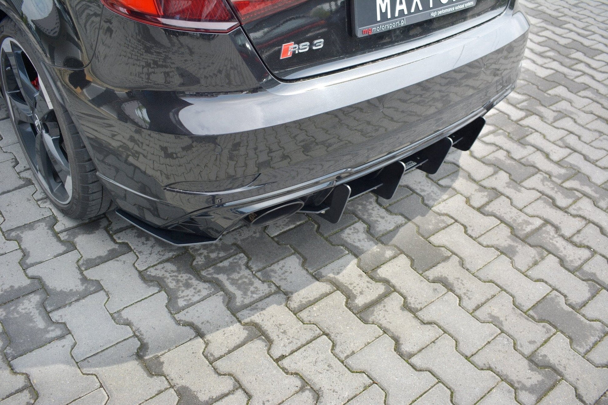 Audi RS3 8V Facelift Sportback Heckschürze V.1 Maxton Design 