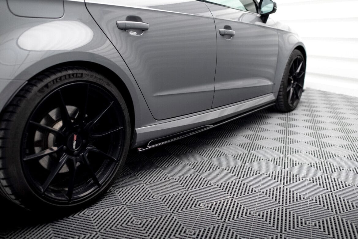 Audi RS3 8V Facelift Sportback Seitenschweller V.2 Maxton Design 