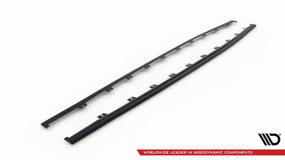 Audi RS3 8Y Vorfacelift Limousine Prepreg Carbon Fiber Seitenschweller Maxton Design 