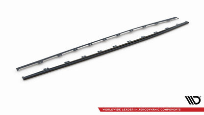 Audi RS3 8Y Vorfacelift Limousine Prepreg Carbon Fiber Seitenschweller Maxton Design 