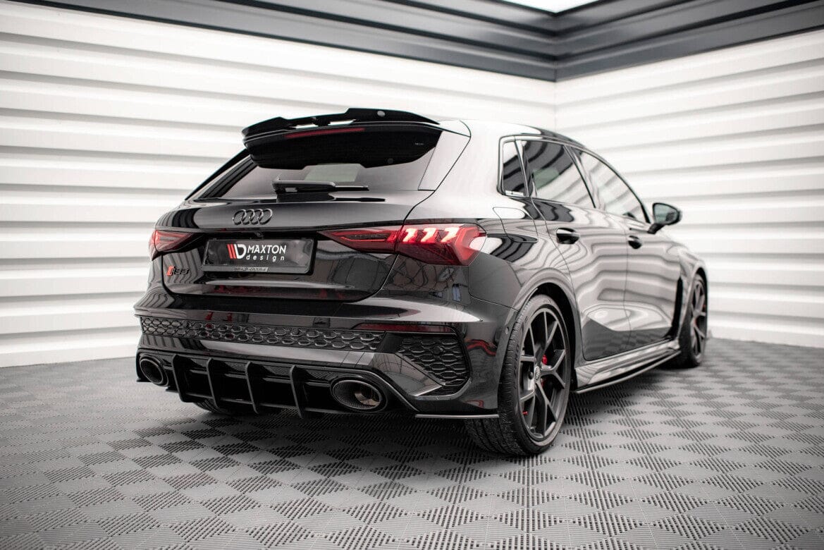 Audi RS3 8Y Vorfacelift Sportback Street Pro Heckschürze Maxton Design 