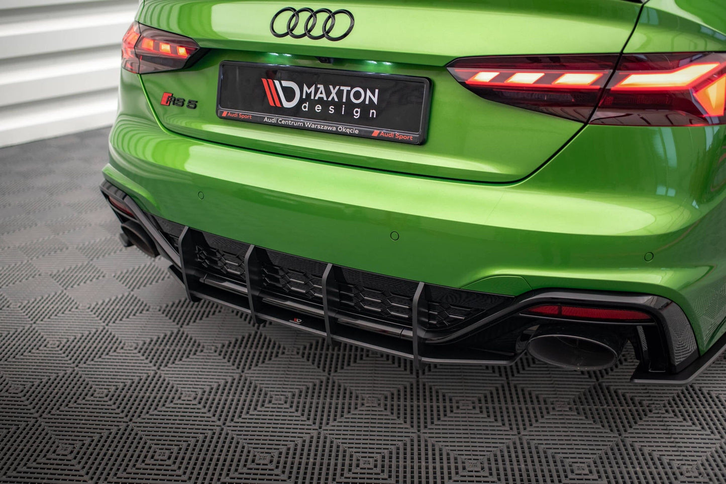 Audi RS5 F5 Facelift Street Pro Heckschürze Maxton Design 