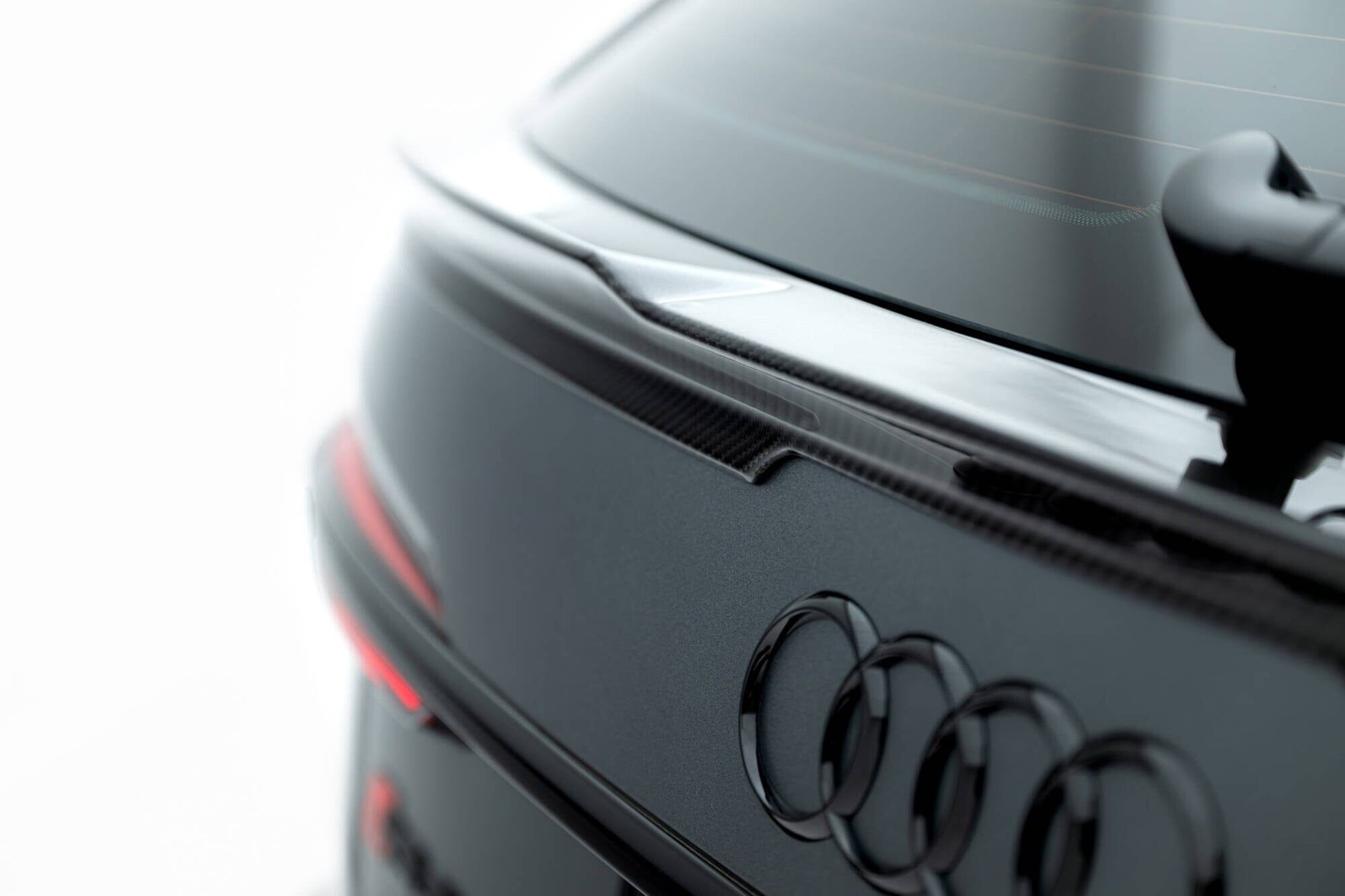 Audi RS6 C8 Prepreg Carbon Fiber Heckspoiler Kofferraum Lippe Maxton Design 