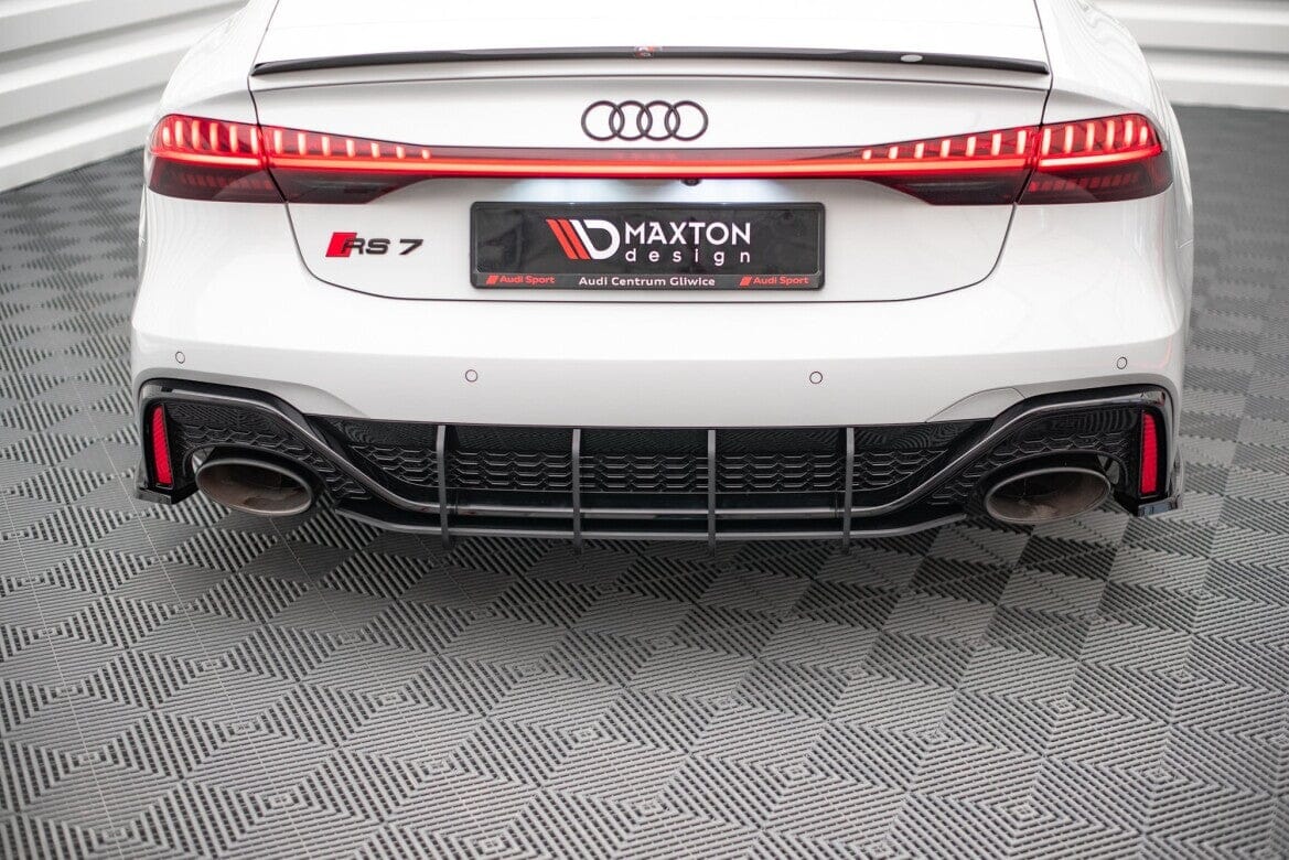 Audi RS6 C8 Street Pro Heckschürze Maxton Design 