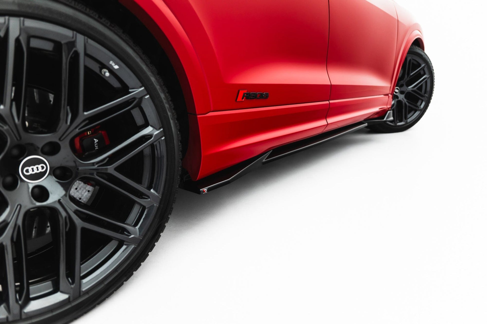 Audi RSQ8 Facelift - Seitenschweller Maxton Design 