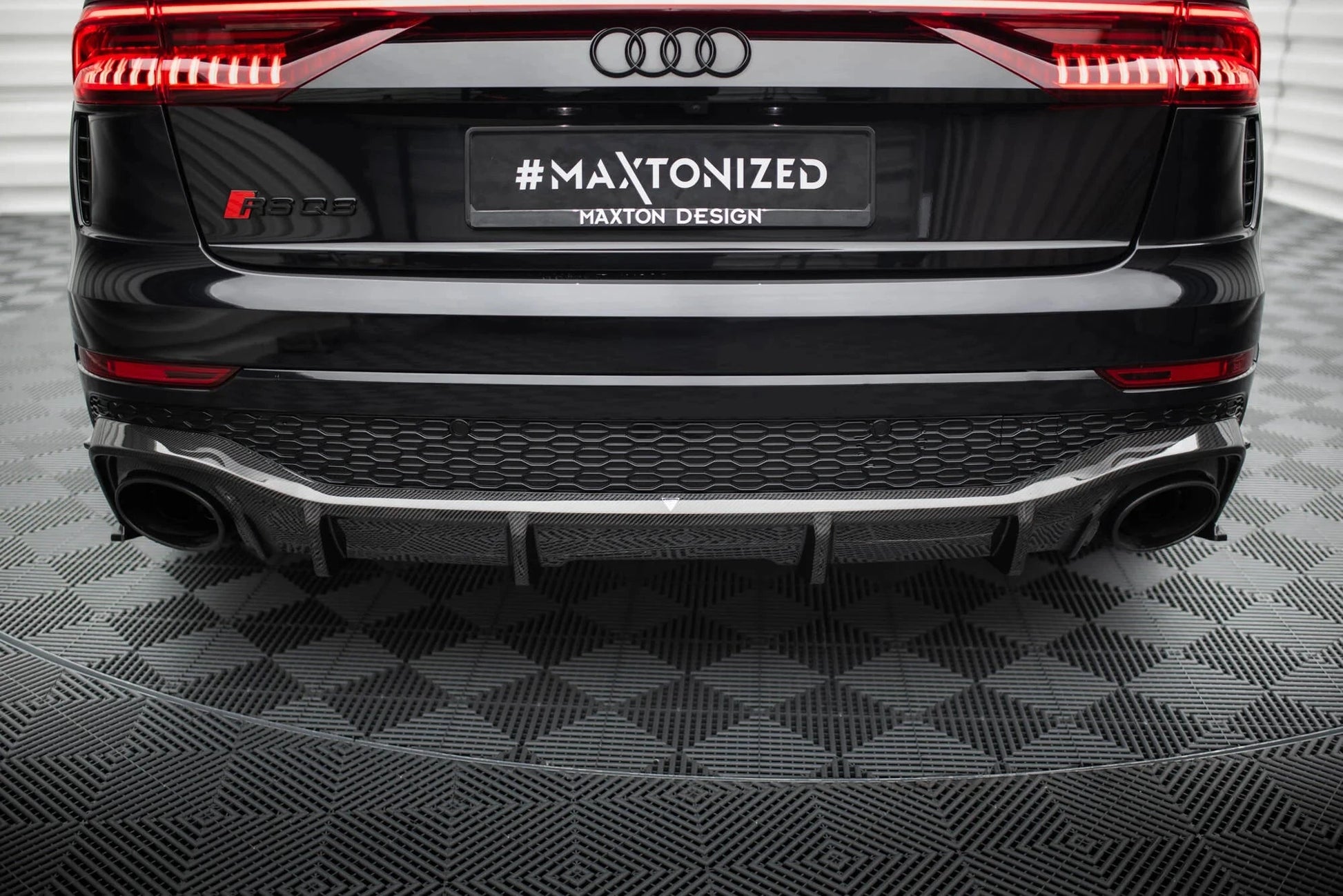 Audi RSQ8 - Prepreg Carbon Fiber Heck Diffusor Maxton Design 