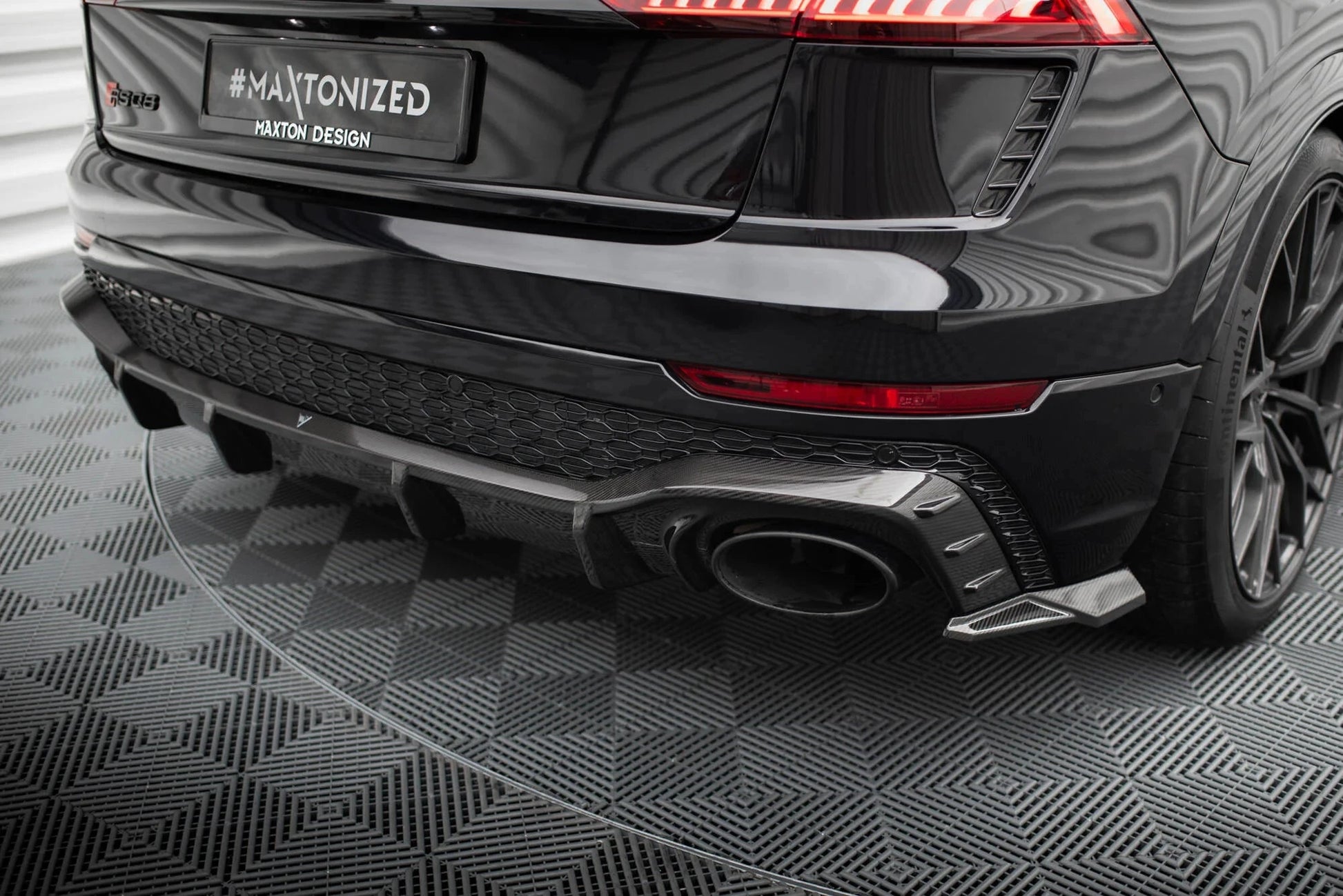 Audi RSQ8 - Prepreg Carbon Fiber Heck Diffusor Maxton Design 