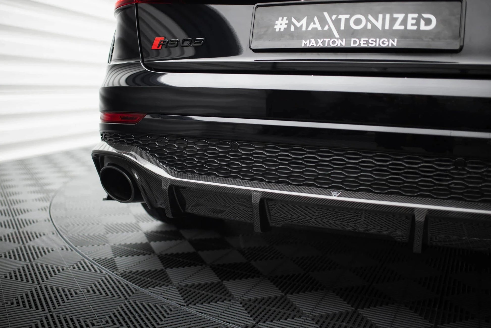 Audi RSQ8 - Prepreg Carbon Fiber Heck Diffusor Maxton Design 