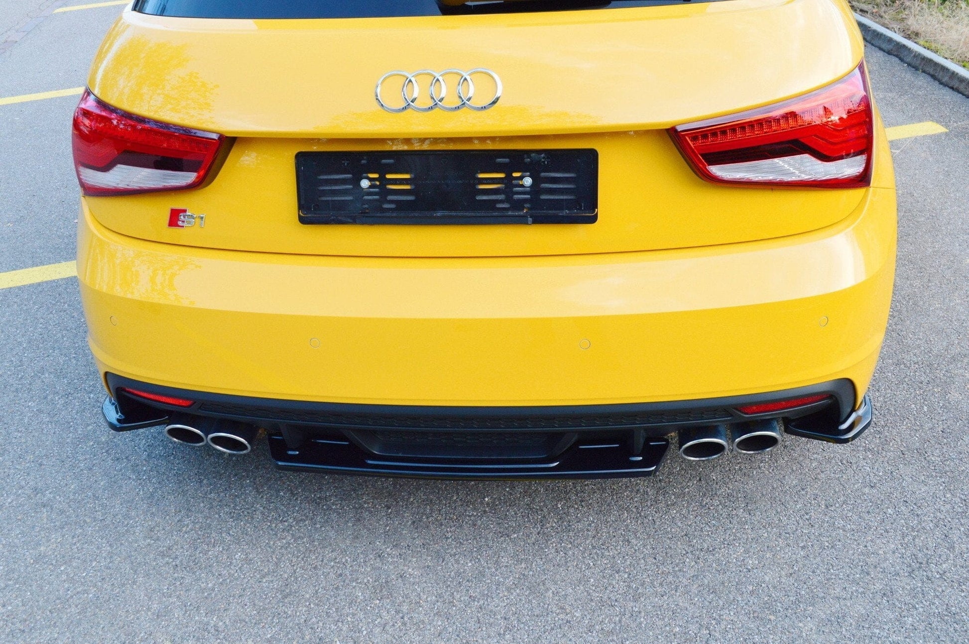 Audi S1 8X Heck Ansatz Maxton Design 