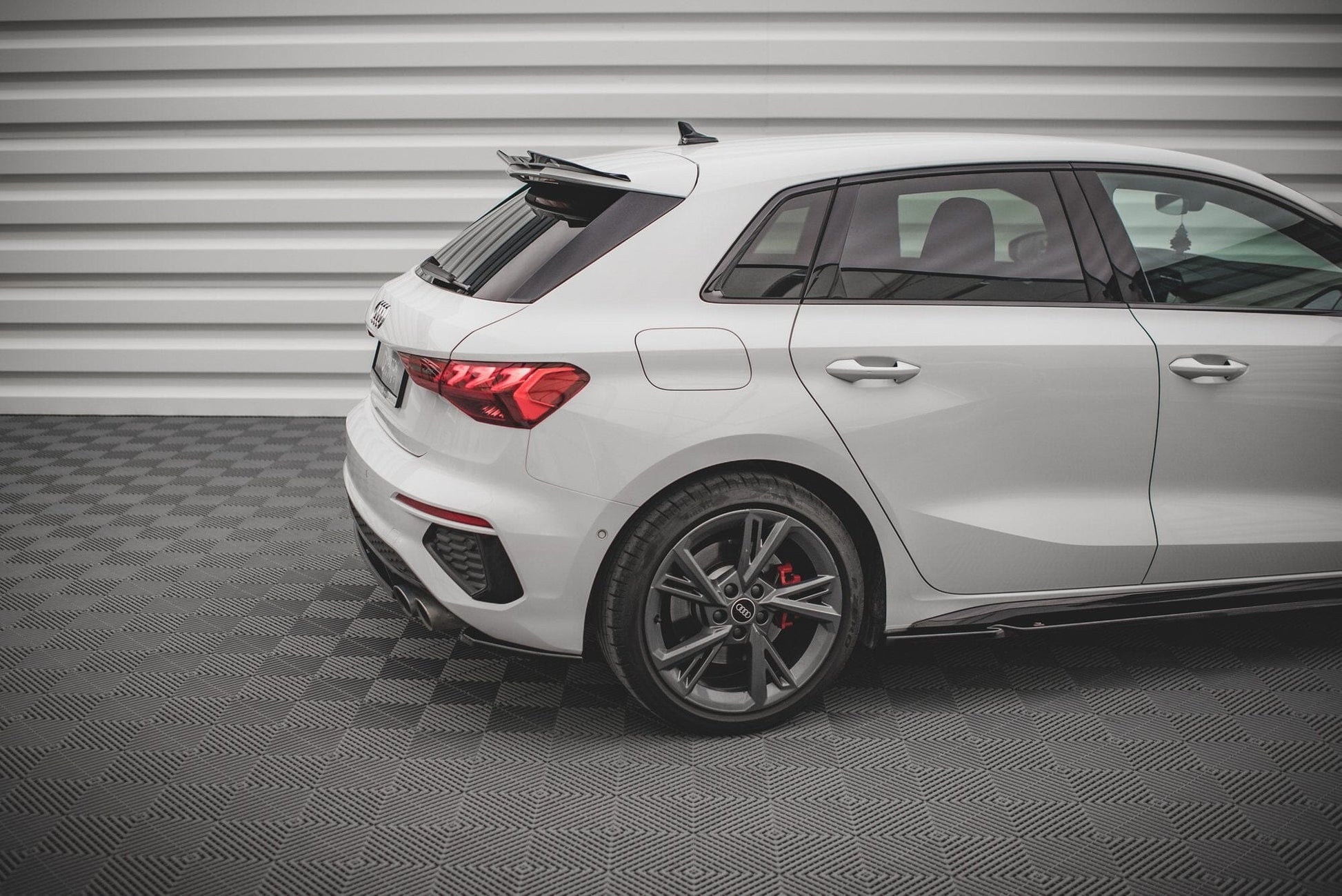Audi S3 8Y Facelift Sportback Heck Ansatz Flaps Maxton Design 