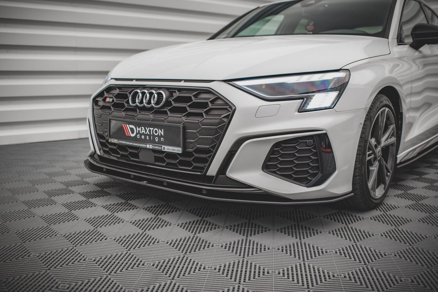 Audi S3 8Y Sportback Street Pro Splitter Maxton Design 