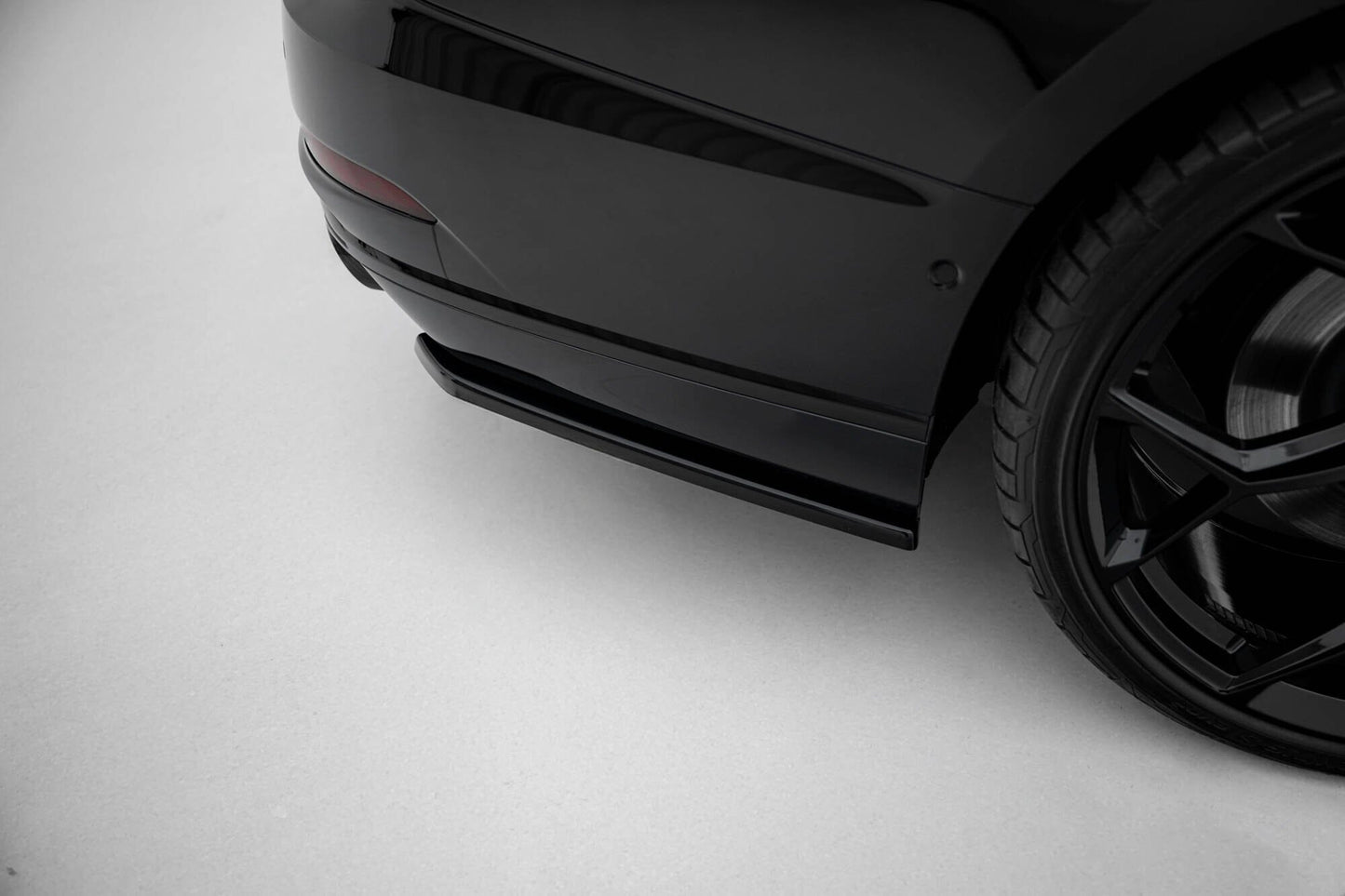 Audi S8 Heck Flaps Maxton Design 