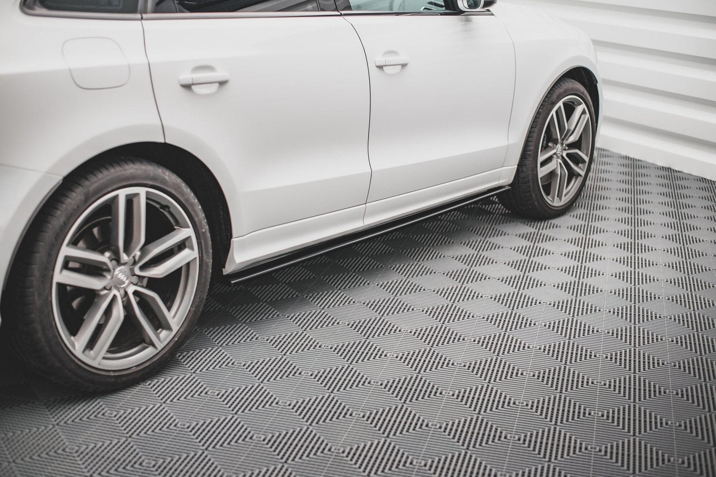Audi SQ5 8R S-Line - Seitenschweller Maxton Design 