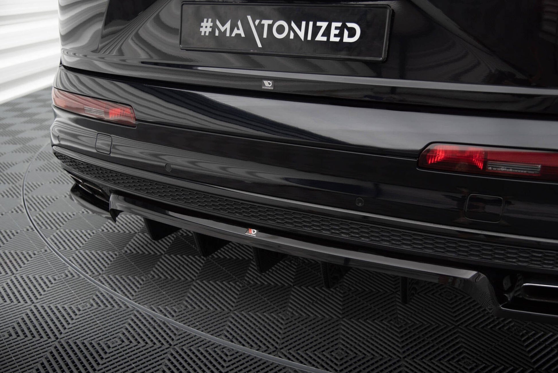 Audi SQ7 4M - Heck Ansatz Maxton Design 