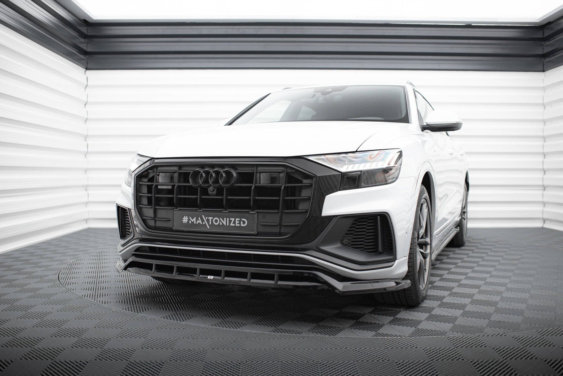 Audi SQ8 4M - Frontspoiler - Frontlippe V.2 Maxton Design 