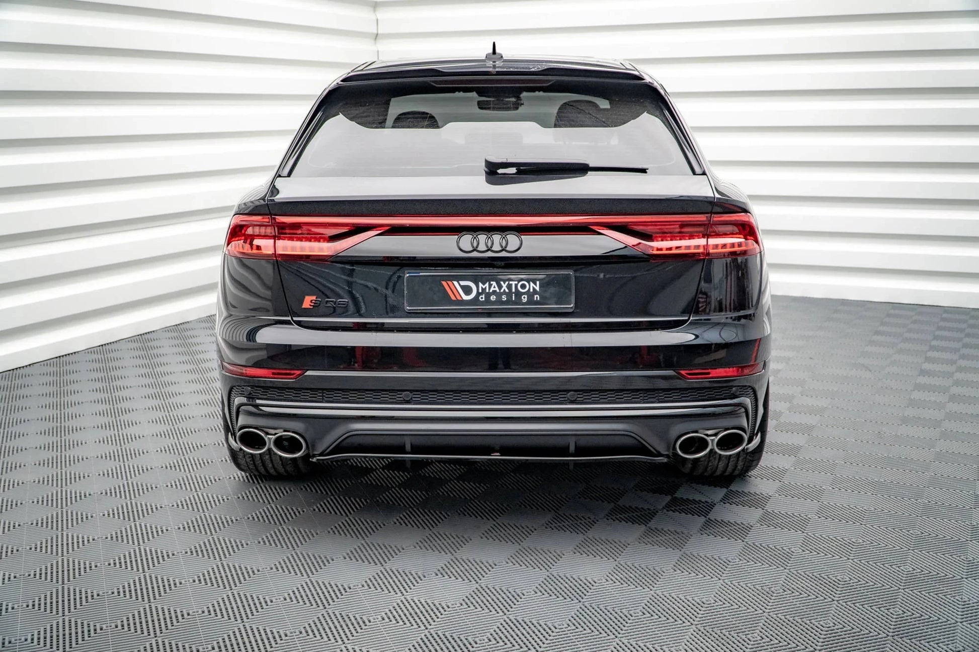 Audi SQ8 4M - Heck Ansatz Maxton Design 