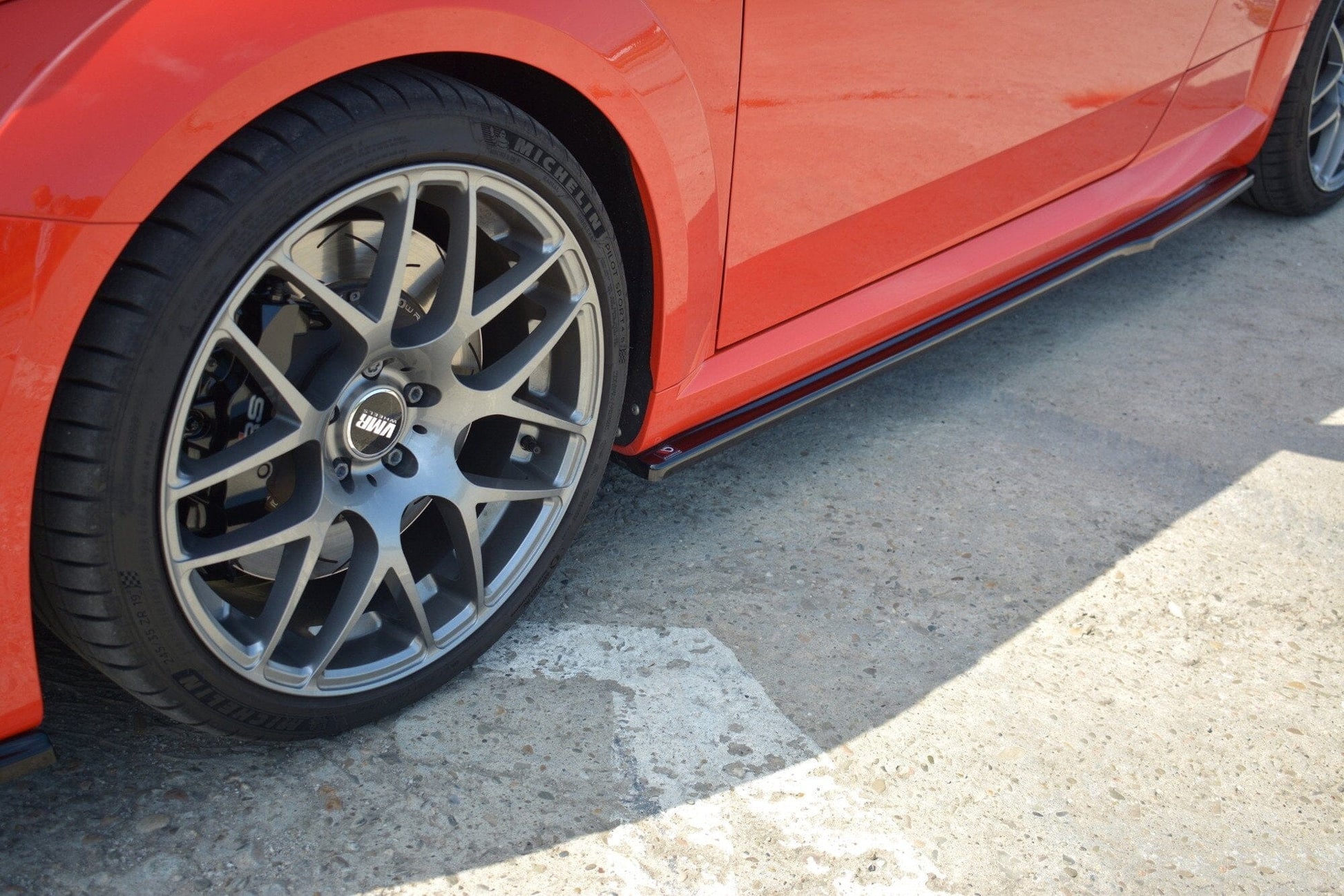 Audi TT RS 8S - Seitenschweller Maxton Design 