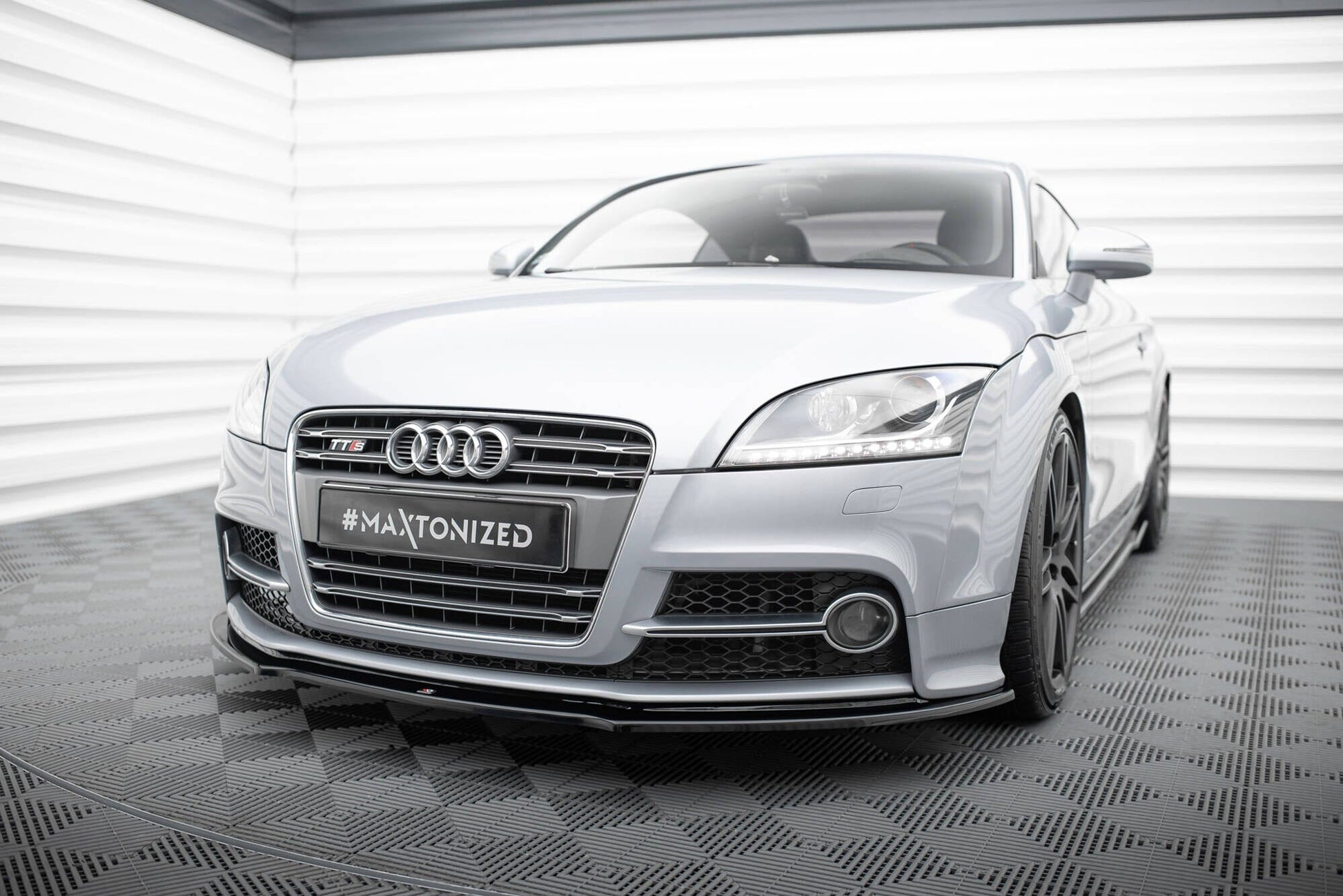 Audi TTS 8J Frontspoiler - Frontlippe V.1 Maxton Design 