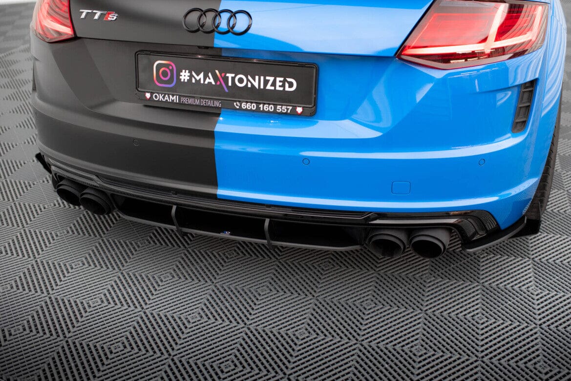 Audi TTS 8S Facelift Street Pro Heckschürze Maxton Design 