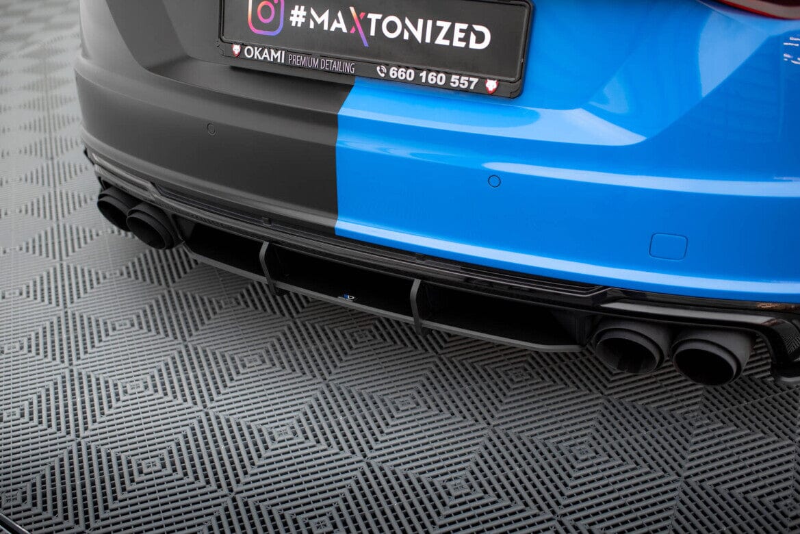 Audi TTS 8S Facelift Street Pro Heckschürze Maxton Design 