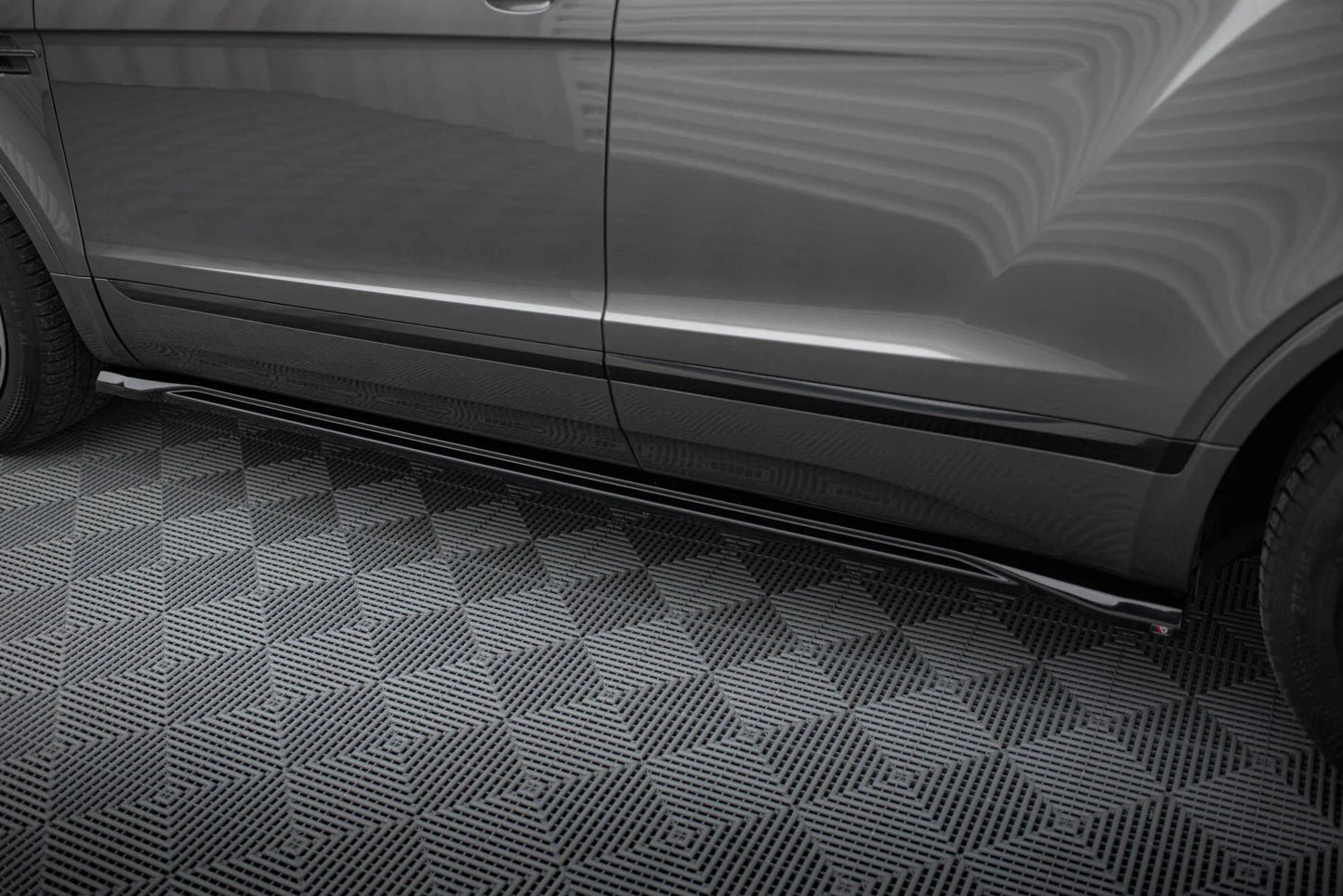Bentley Bentayga - Seitenschweller Maxton Design 
