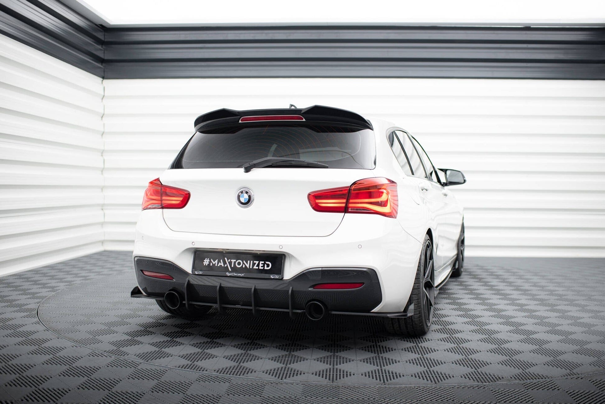 BMW 1er F20 - 3D Heck Spoiler Maxton Design 