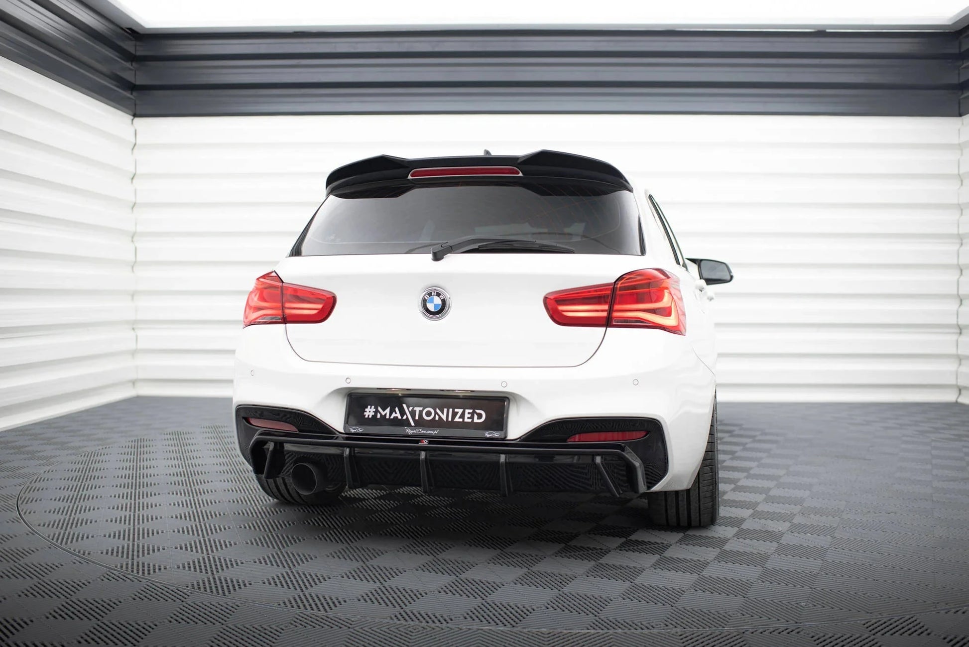 BMW 1er F20 - Heck Diffusor V.3 Maxton Design 