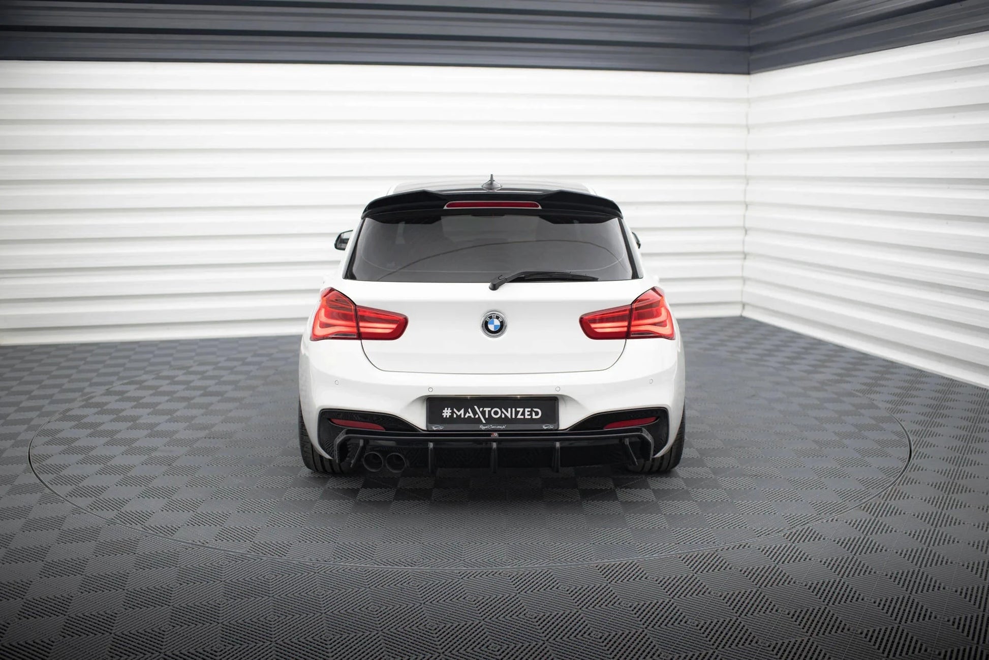 BMW 1er F20 - Heck Diffusor V.3 OO- Maxton Design 