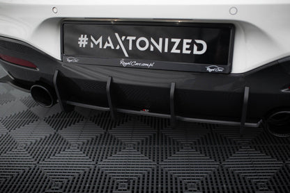 BMW 1er F20 M140i - Street Pro Heckschürze V.3 Maxton Design 