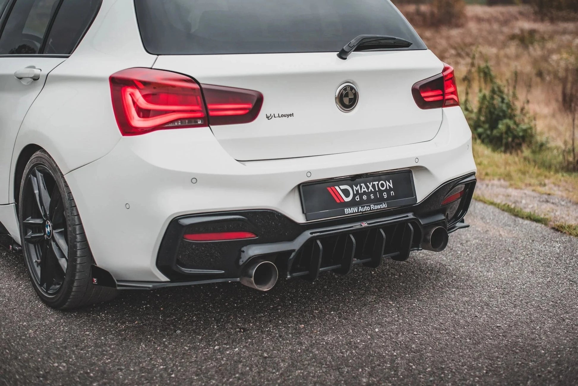 BMW 1er F20 M140i - Street Pro Heckschürze V.4 Maxton Design 