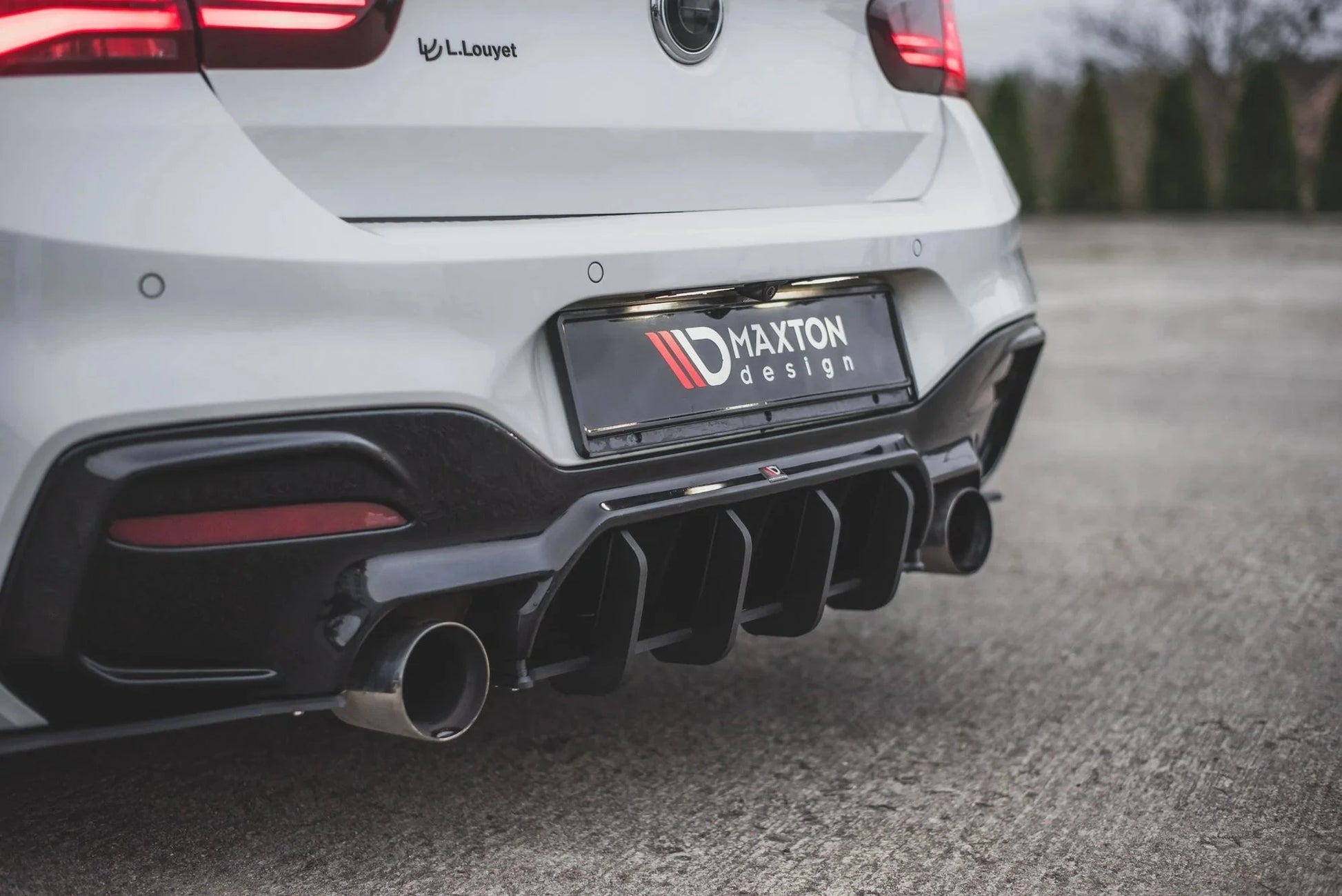 BMW 1er F20 M140i - Street Pro Heckschürze V.4 Maxton Design 